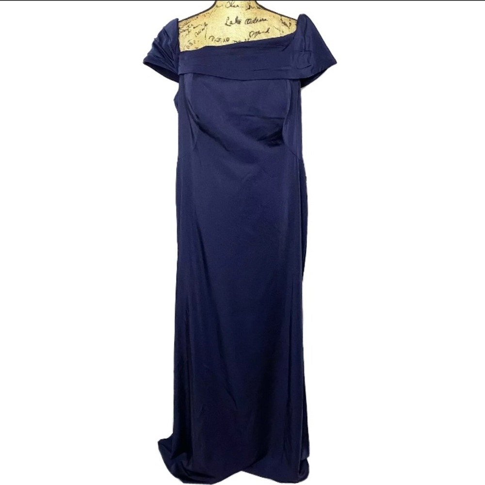 La Femme Navy Blue Formal Gown NEW NWT